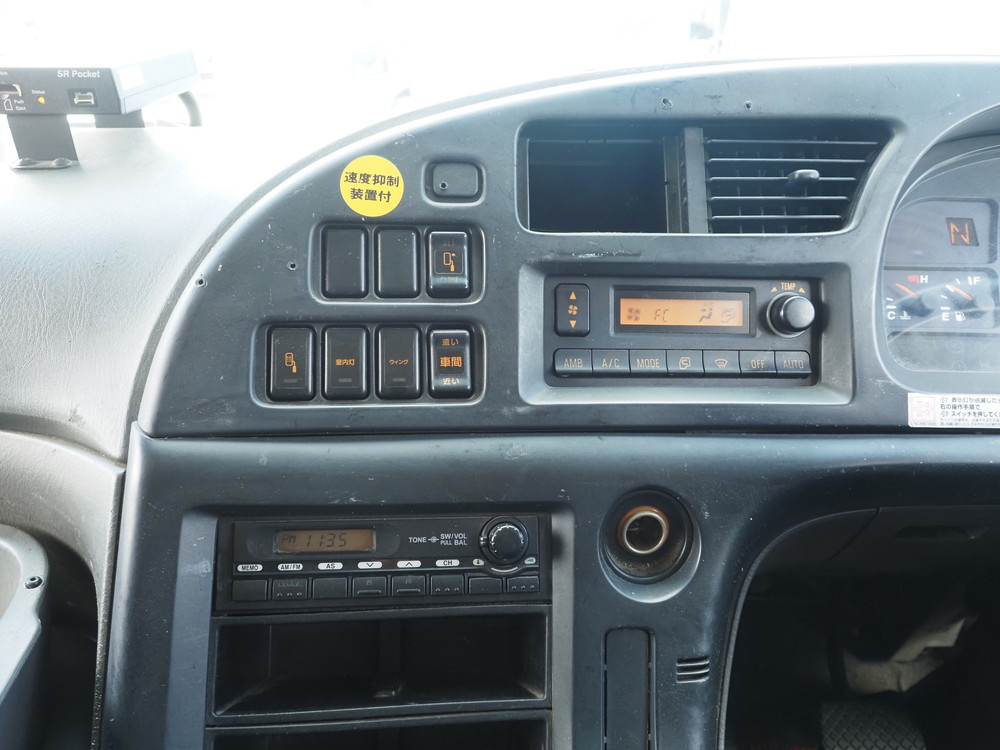 いすゞ ギガ ウイング車 大型 PKG-CYJ77W8 年式 H22[写真34]