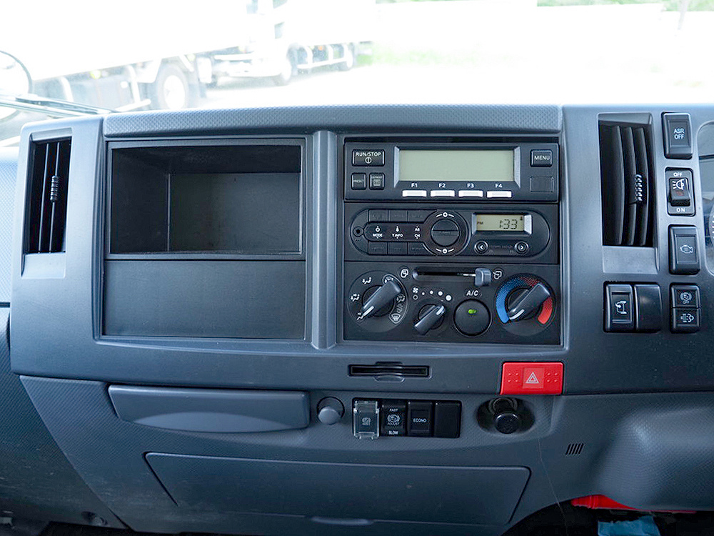 いすゞ エルフ 冷凍バン 小型 TPG-NLR85AN 年式 H29[写真11]