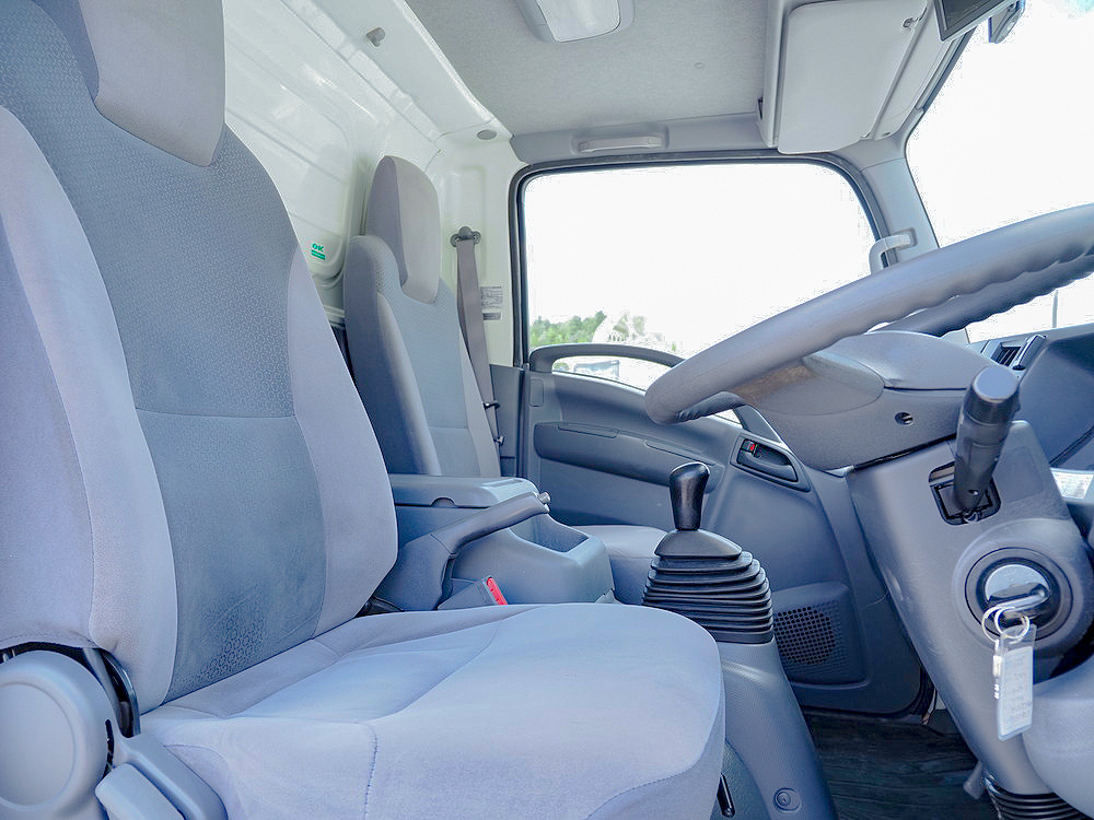 いすゞ エルフ 冷凍バン 小型 TPG-NLR85AN 年式 H29[写真07]