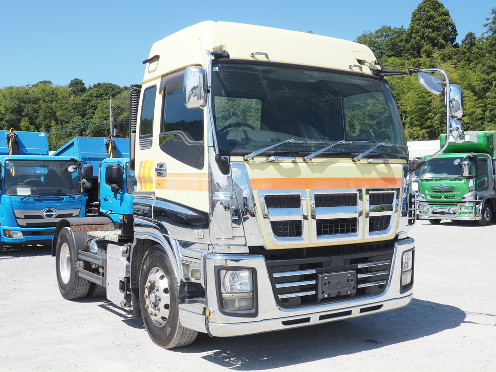 いすゞ ギガ トラクタ 大型 QKG-EXD52AD 年式 H26[写真04]