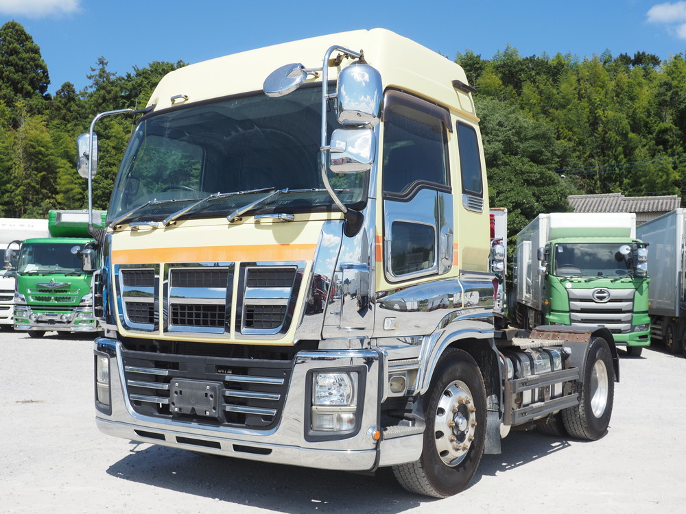 いすゞ ギガ トラクタ 大型 QKG-EXD52AD 年式 H26[写真01]