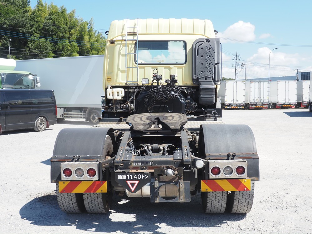 いすゞ ギガ トラクタ 大型 QKG-EXD52AD 年式 H26[写真06]