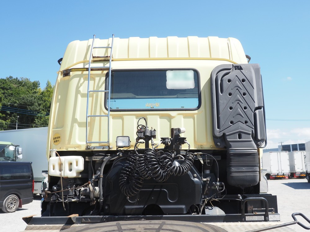 いすゞ ギガ トラクタ 大型 QKG-EXD52AD 年式 H26[写真18]