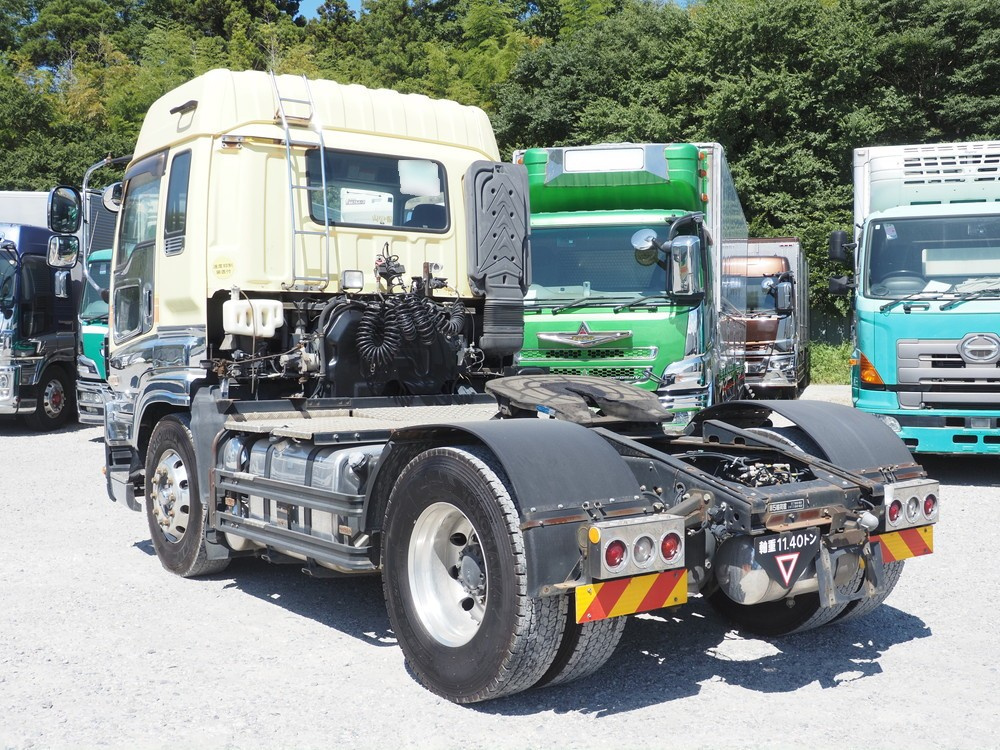 いすゞ ギガ トラクタ 大型 QKG-EXD52AD 年式 H26[写真07]