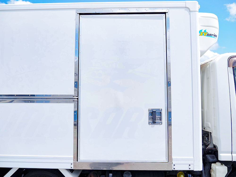 いすゞ エルフ 冷凍バン 小型 TKG-NMR85AN 年式 H25[写真11]