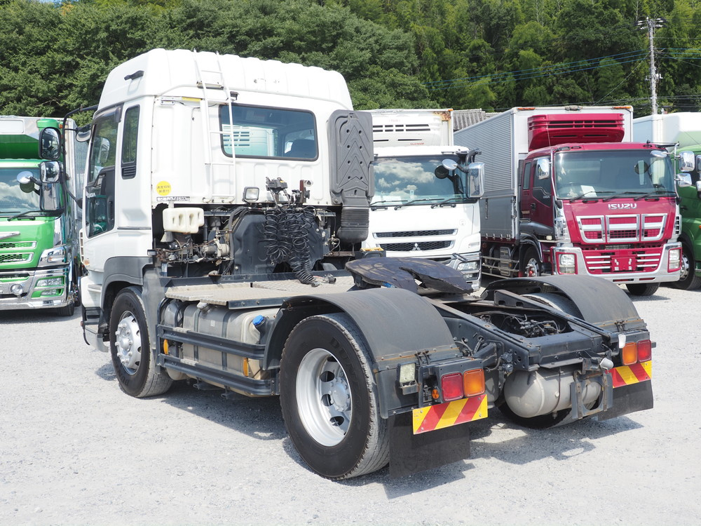 いすゞ ギガ トラクタ 大型 QKG-EXD52AD 年式 H27[写真06]