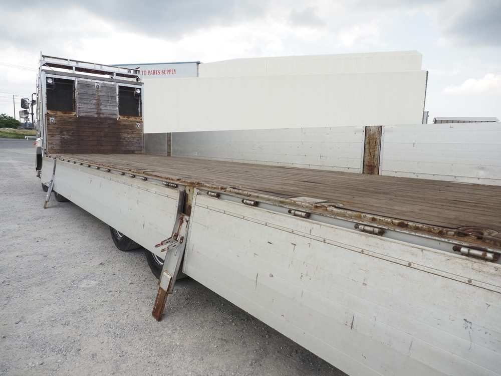 日野 プロフィア 平ボディ 大型 QPG-FW1EXEG 年式 H27[写真16]