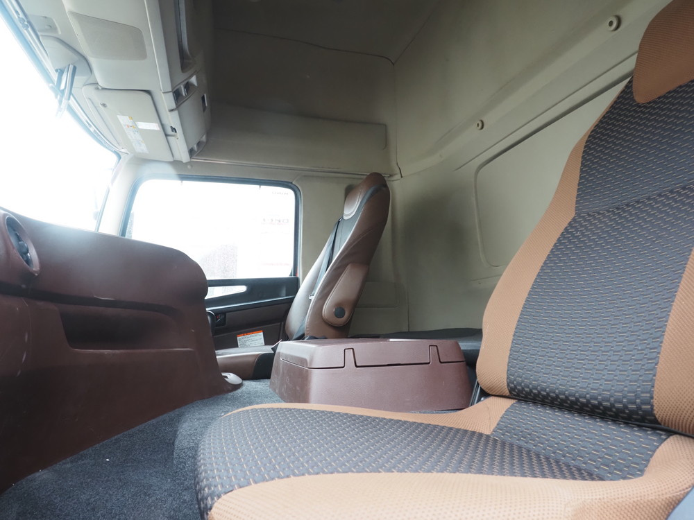 日野 プロフィア ウイング車 大型 2DG-FW1AHG 年式 H30[写真40]