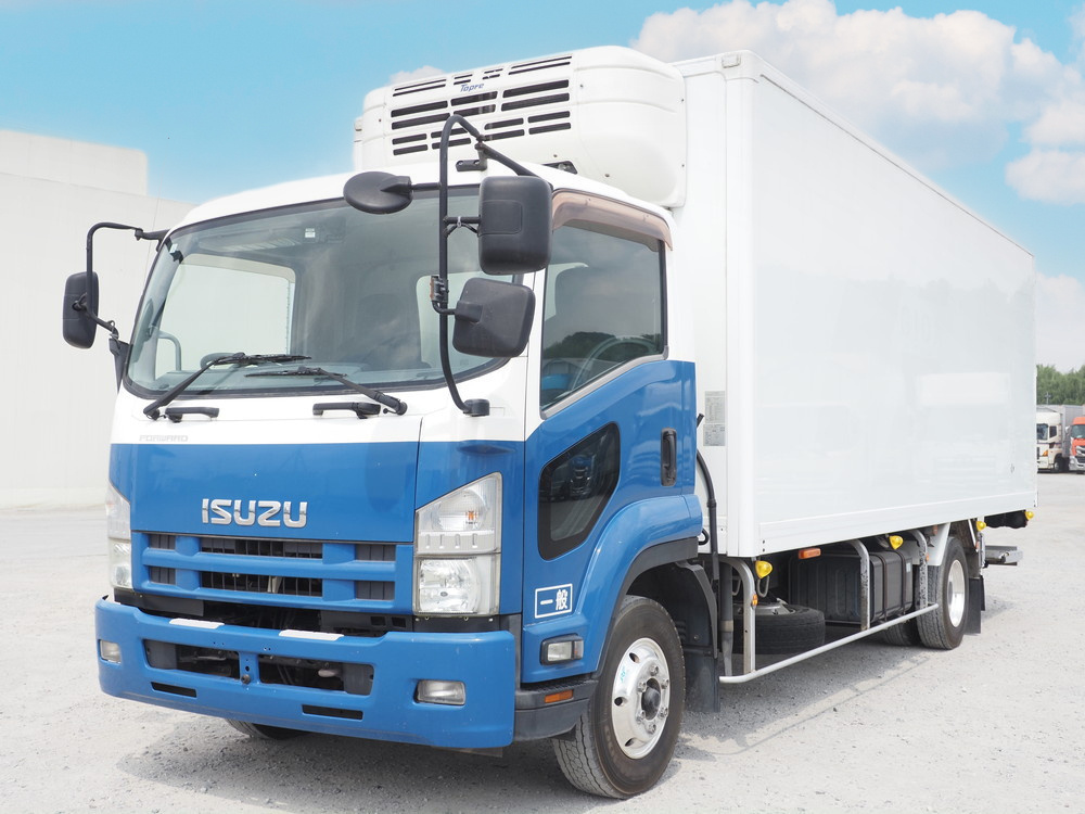 いすゞ フォワード 冷凍バン 中型 TKG-FRR90S2 年式 H26[写真01]