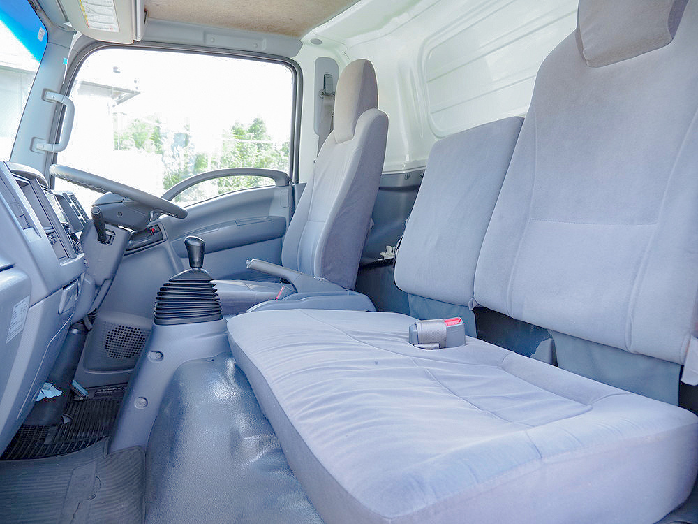 いすゞ エルフ バン車 小型 TKG-NPR85AN 年式 H24[写真27]