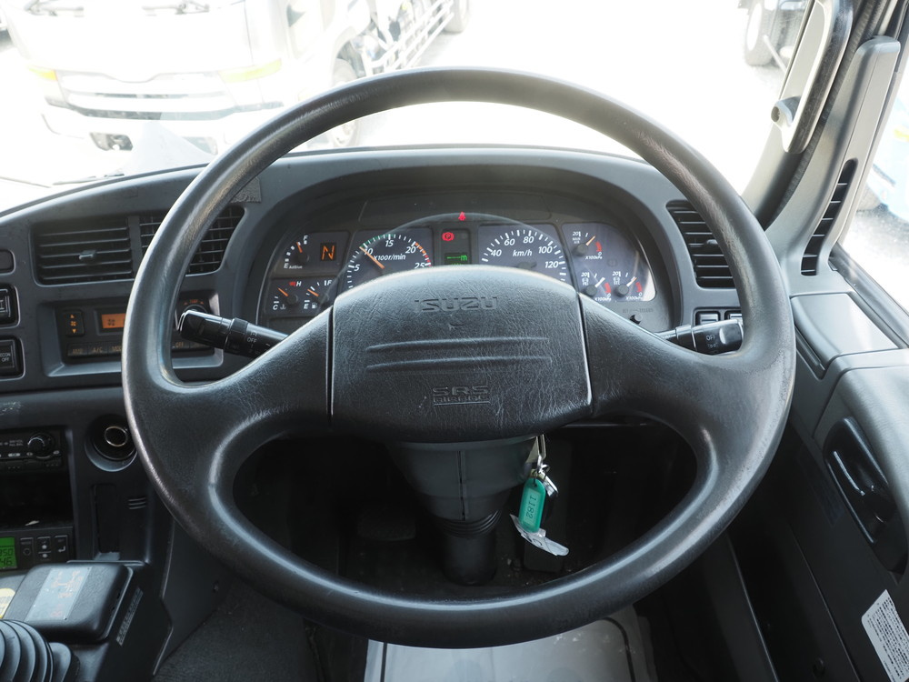 いすゞ ギガ 冷凍バン 大型 QKG-CYJ77A 年式 H25[写真23]