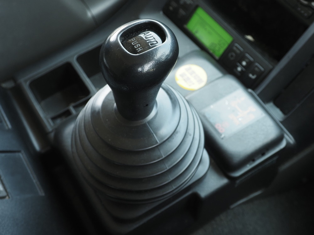 いすゞ ギガ 冷凍バン 大型 QKG-CYJ77A 年式 H25[写真24]