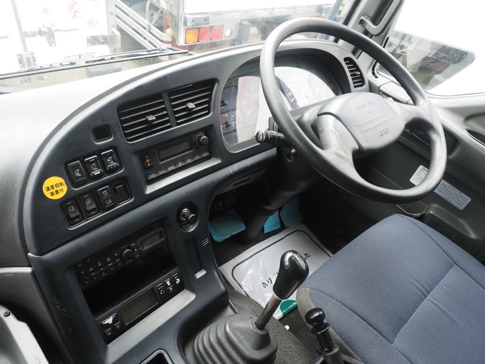 いすゞ ギガ 冷凍バン 大型 QKG-CYL77A 年式 H25[写真23]