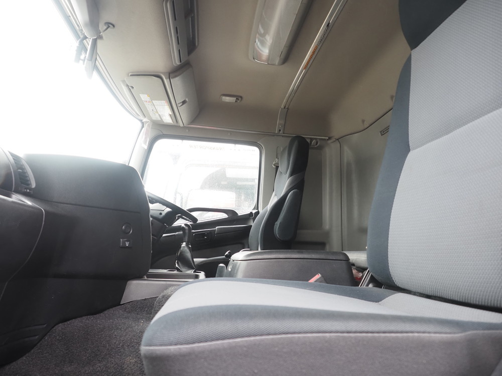 日野 プロフィア 平ボディ 大型 QPG-FW1EXEG 年式 H27[写真33]