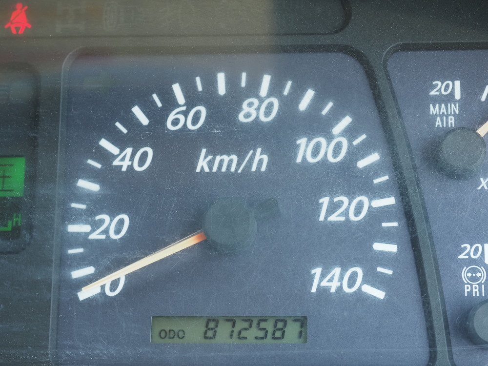 いすゞ ギガ ウイング車 大型 QKG-CYY77AY 年式 H26[写真41]