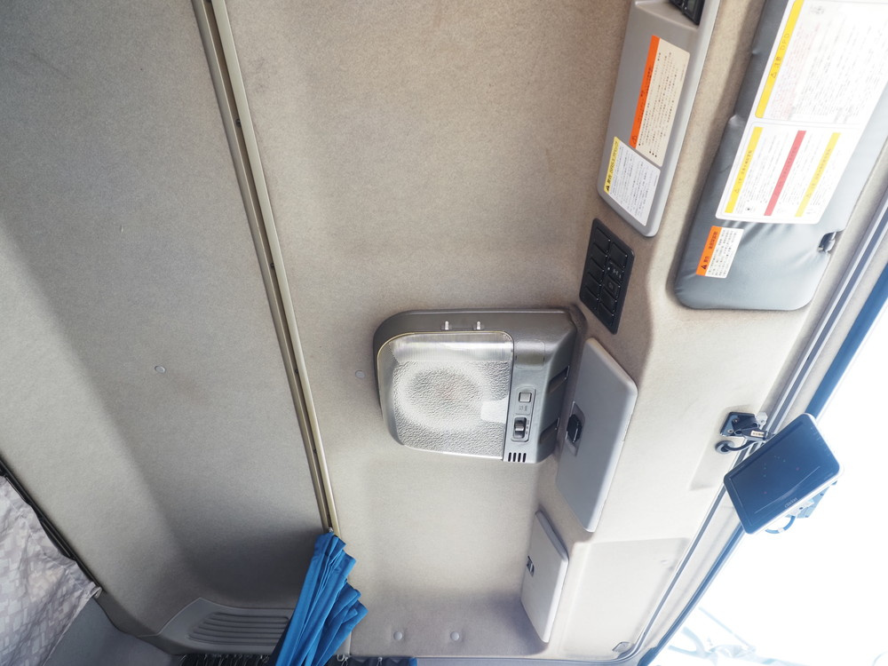 いすゞ ギガ ウイング車 大型 QKG-CYY77AY 年式 H26[写真39]