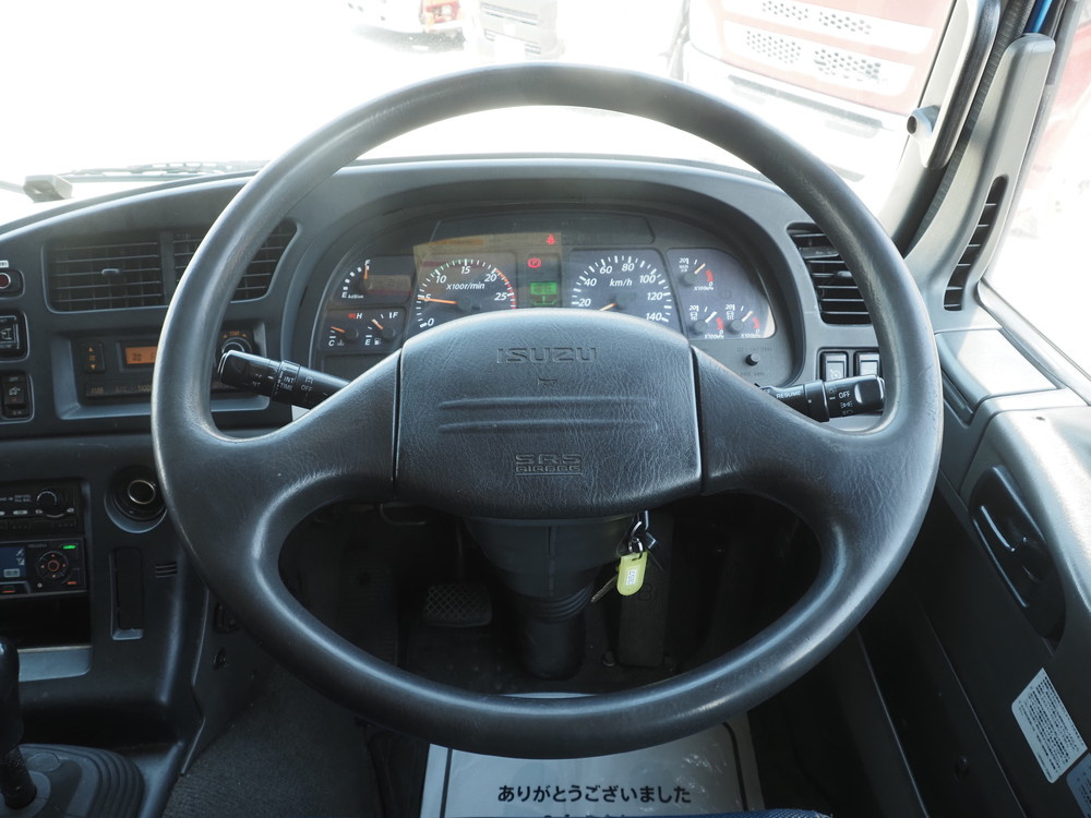 いすゞ ギガ ウイング車 大型 QKG-CYY77AY 年式 H26[写真33]
