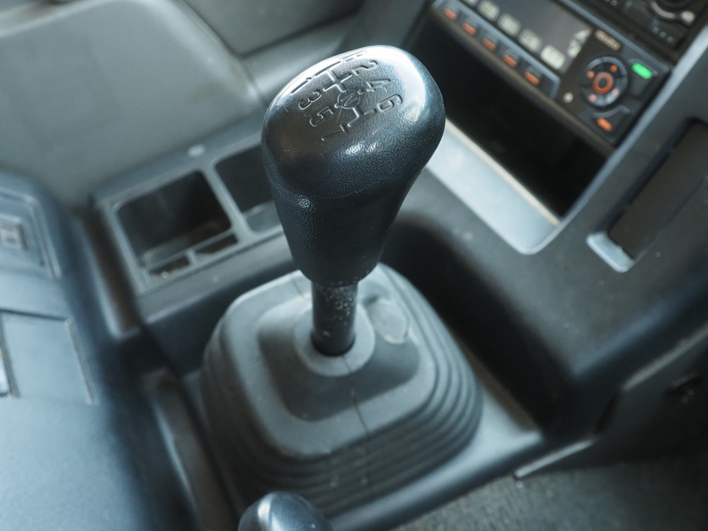 いすゞ ギガ ウイング車 大型 QKG-CYY77AY 年式 H26[写真34]