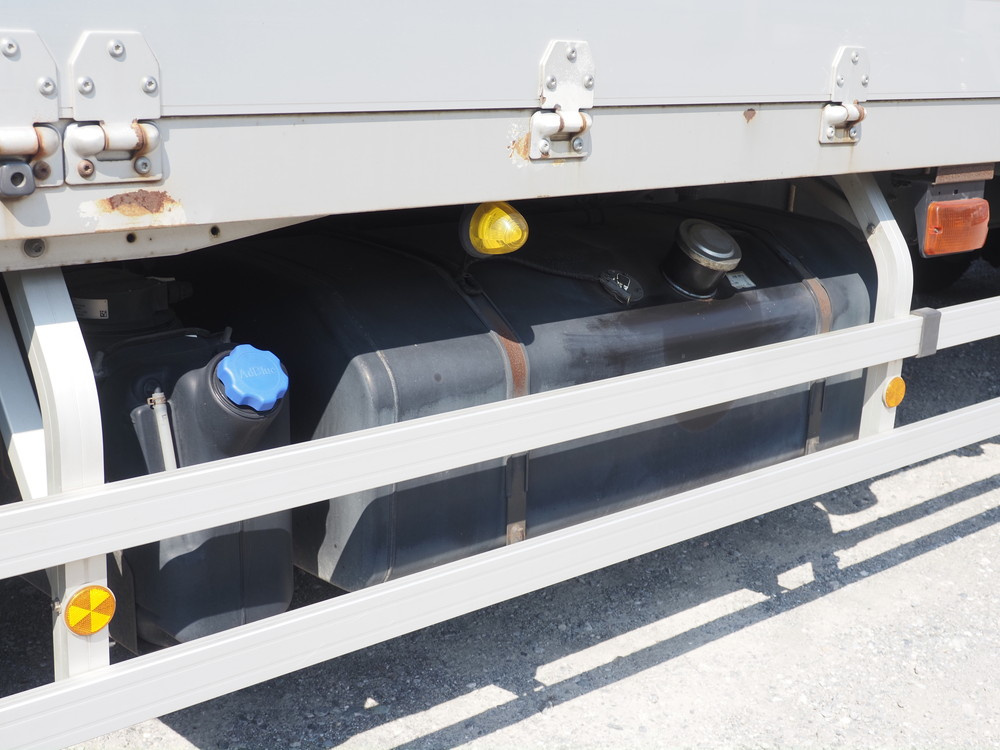 いすゞ ギガ ウイング車 大型 QKG-CYY77AY 年式 H26[写真16]