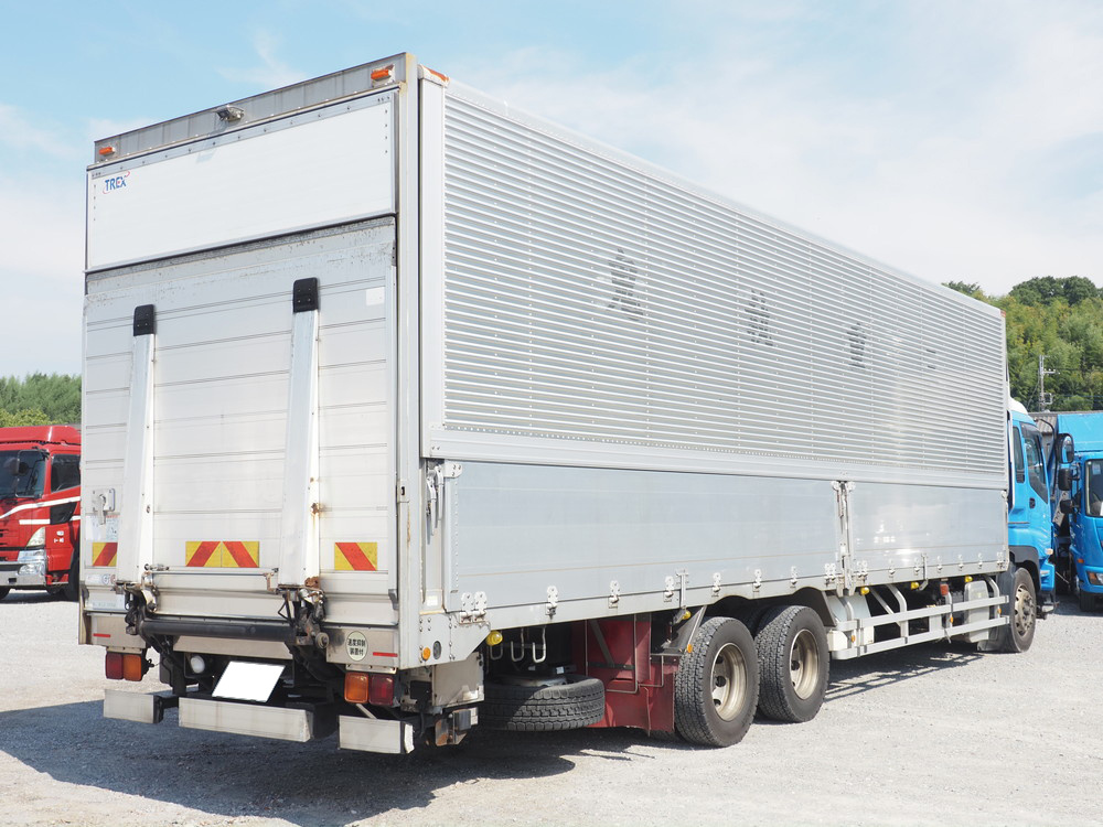 いすゞ ギガ ウイング車 大型 QKG-CYY77AY 年式 H26[写真06]