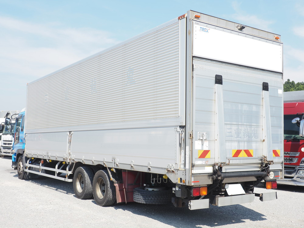 いすゞ ギガ ウイング車 大型 QKG-CYY77AY 年式 H26[写真08]