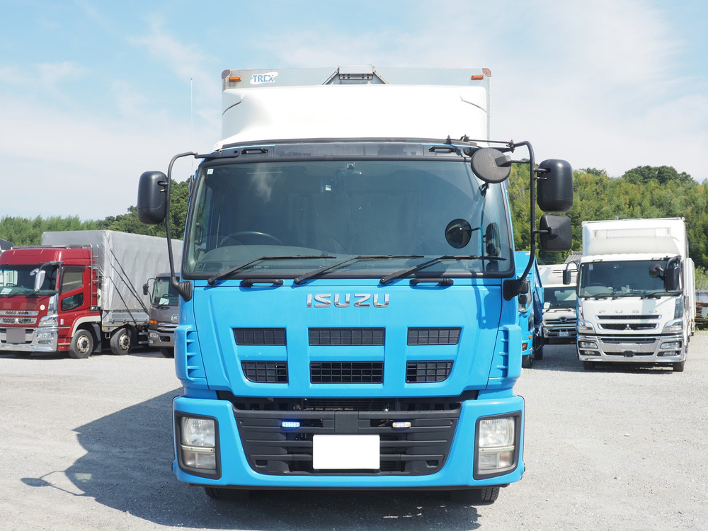 いすゞ ギガ ウイング車 大型 QKG-CYY77AY 年式 H26[写真04]