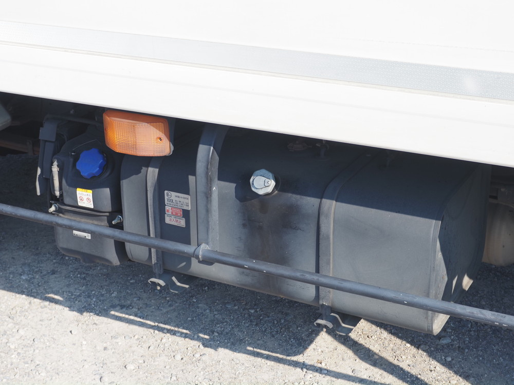 いすゞ エルフ 冷凍バン 小型 2RG-NPR88AN 年式 R2[写真11]