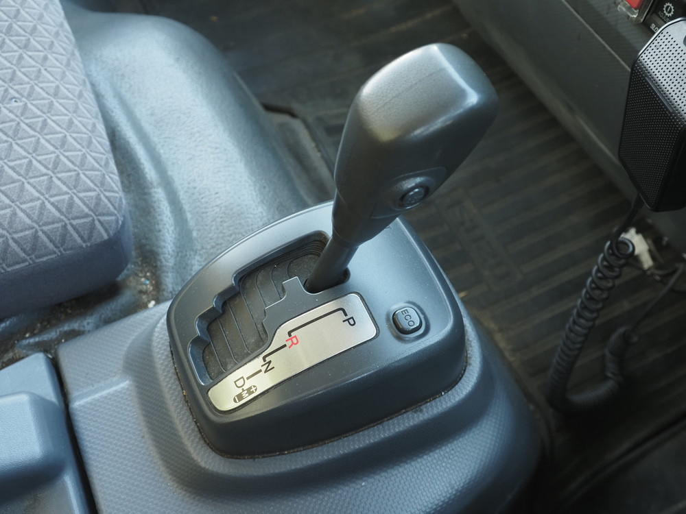 いすゞ エルフ 冷凍バン 小型 2RG-NPR88AN 年式 R2[写真24]