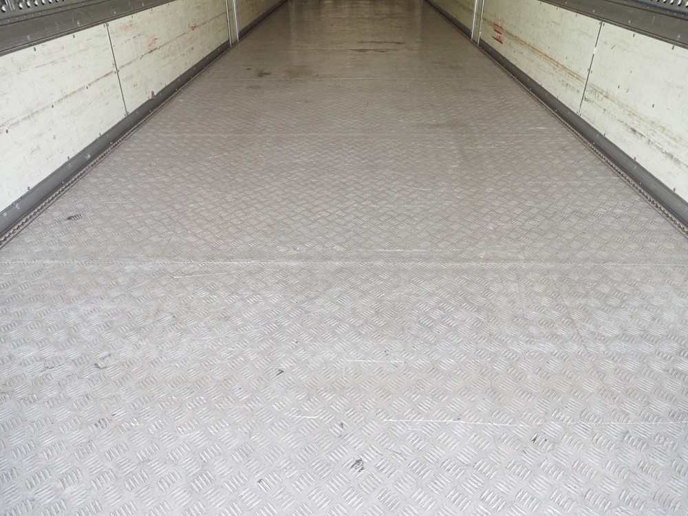 いすゞ ギガ 冷凍ウイング 大型 QKG-CYJ77B 年式 H29[写真29]