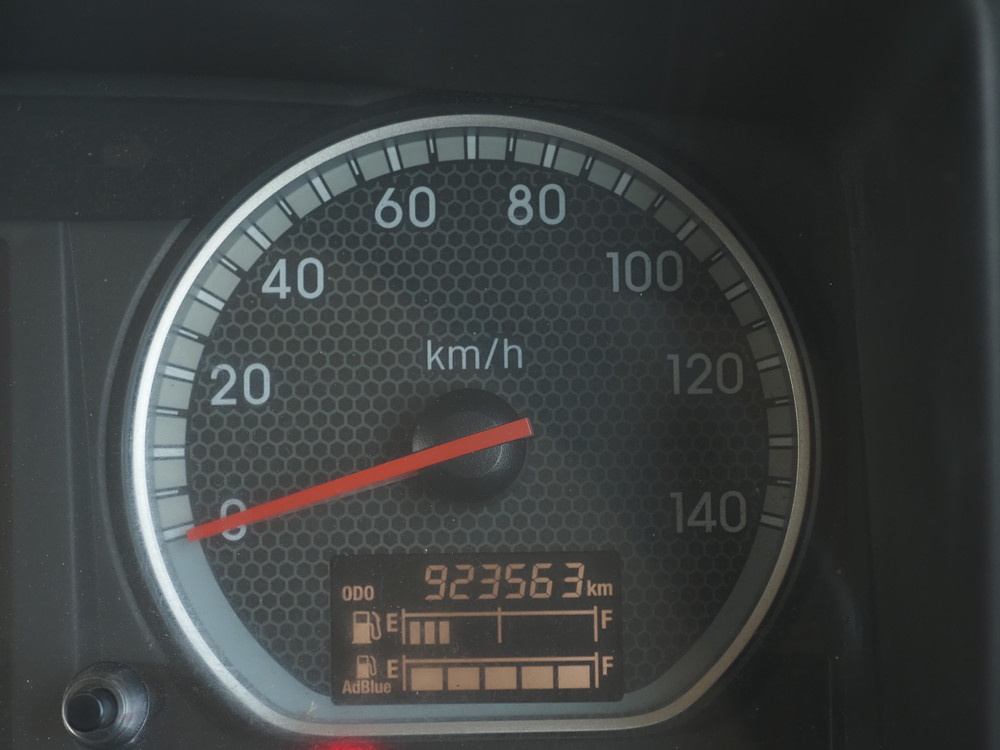 いすゞ ギガ 冷凍ウイング 大型 QKG-CYJ77B 年式 H29[写真40]