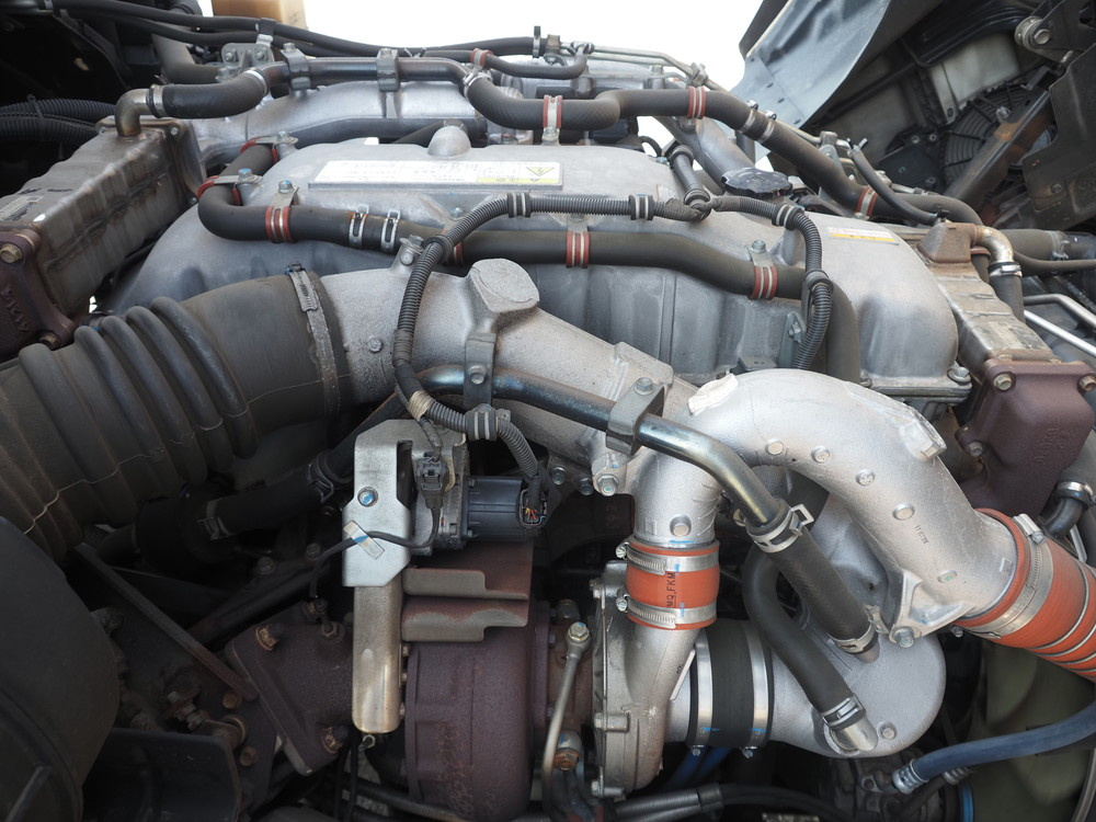 いすゞ ギガ 冷凍ウイング 大型 QKG-CYJ77B 年式 H29[写真49]