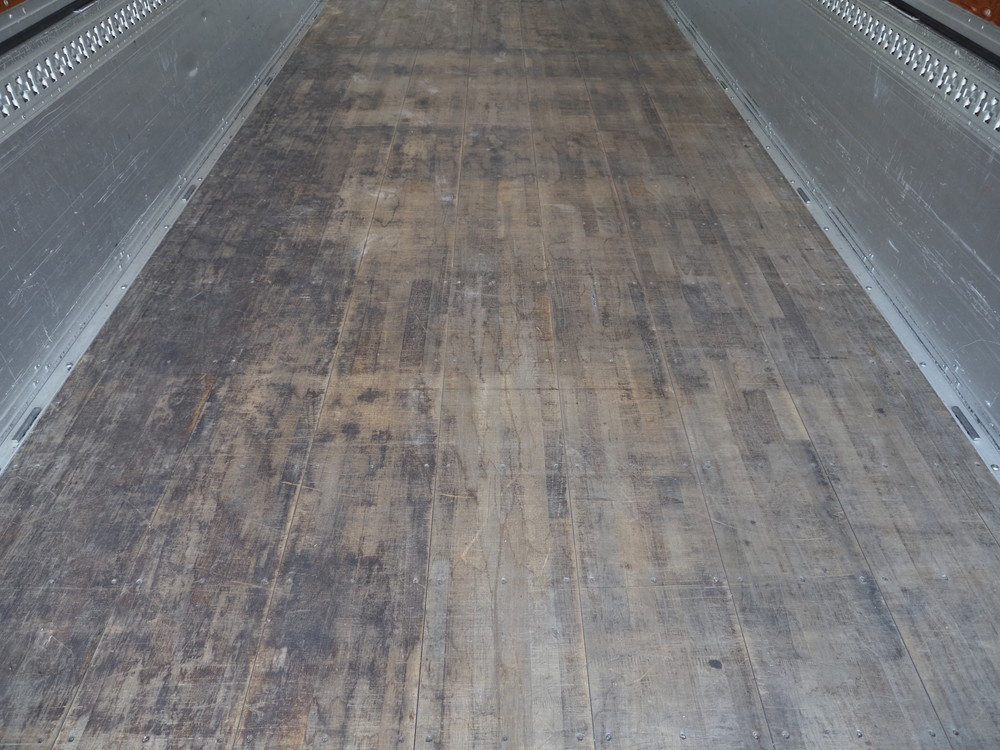 いすゞ フォワード ウイング車 中型 TKG-FRR90T2 年式 H28[写真24]