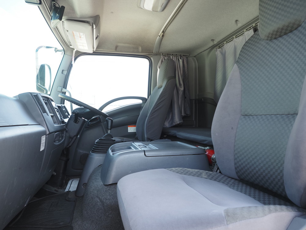 いすゞ フォワード ウイング車 中型 TKG-FRR90T2 年式 H28[写真36]