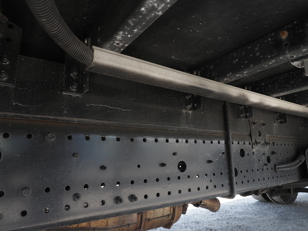 いすゞ フォワード ウイング車 中型 TKG-FRR90T2 年式 H28[写真40]