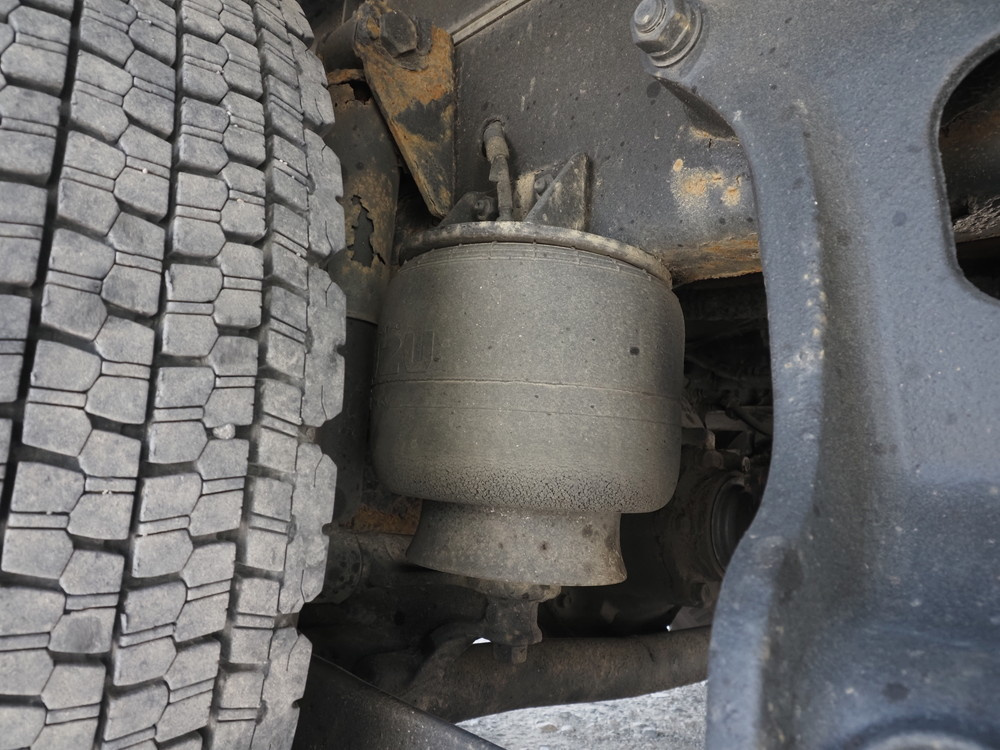 いすゞ フォワード ウイング車 中型 TKG-FRR90T2 年式 H28[写真39]