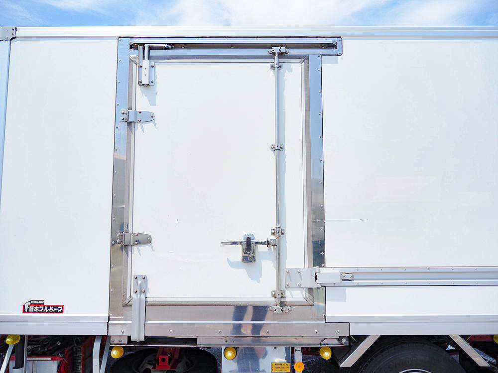 三菱ふそう キャンター 冷凍バン 小型 TPG-FEB80 年式 H29[写真18]