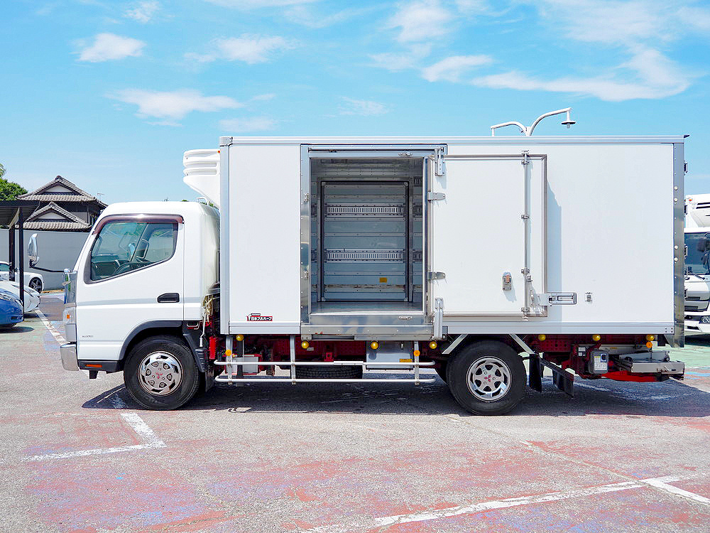 三菱ふそう キャンター 冷凍バン 小型 TPG-FEB80 年式 H29[写真17]