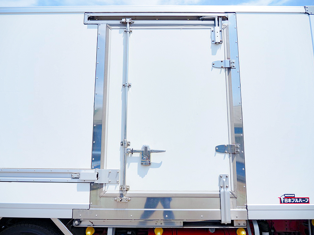 三菱ふそう キャンター 冷凍バン 小型 TPG-FEB80 年式 H29[写真13]