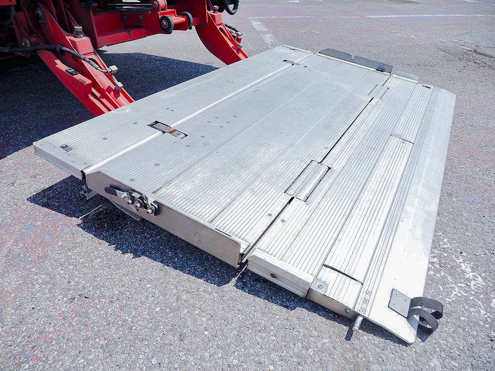 三菱ふそう キャンター 冷凍バン 小型 TPG-FEB80 年式 H29[写真25]