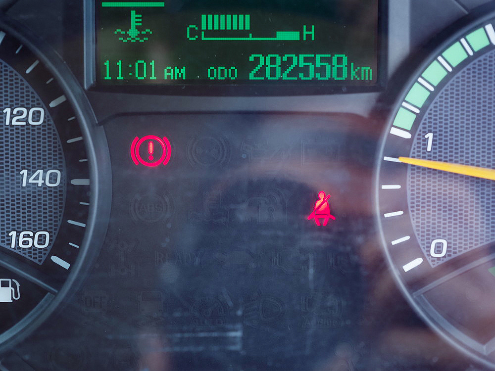 三菱ふそう キャンター 冷凍バン 小型 TPG-FEB80 年式 H29[写真37]