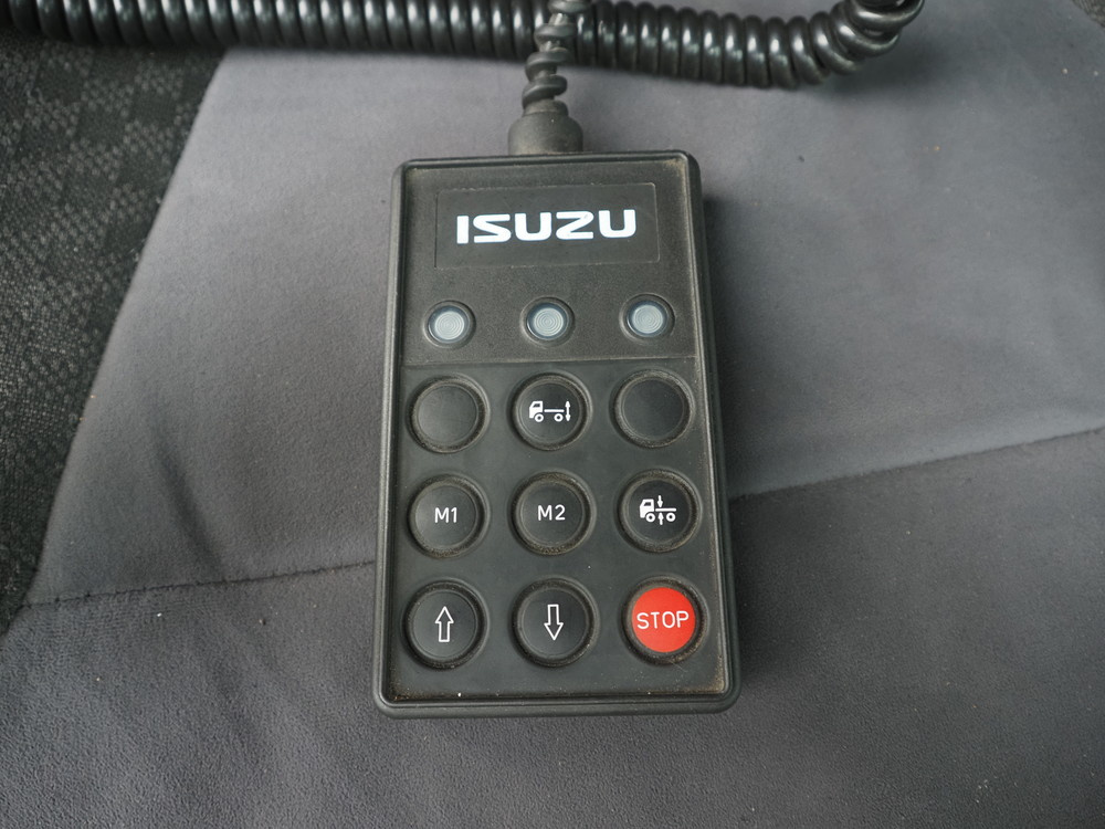 いすゞ フォワード ウイング車 中型 TKG-FRR90T2 年式 H29[写真30]