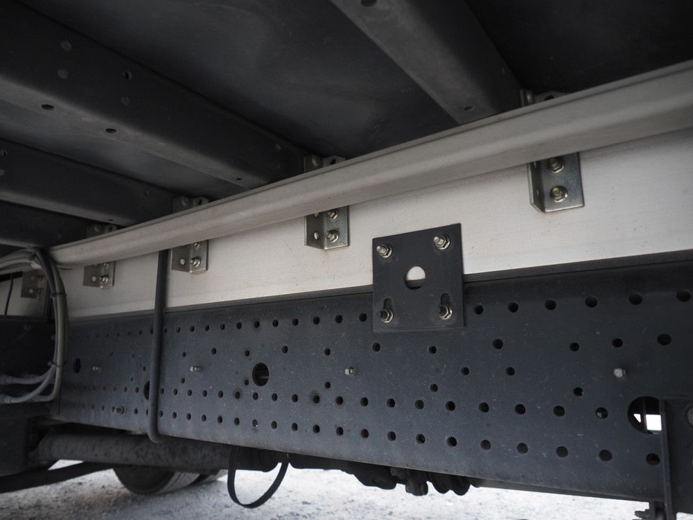 いすゞ フォワード ウイング車 中型 TKG-FRR90T2 年式 H29[写真38]