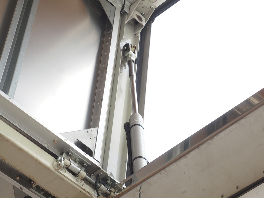 日野 プロフィア ウイング車 大型 QPG-FW1EXEG 年式 H29[写真23]