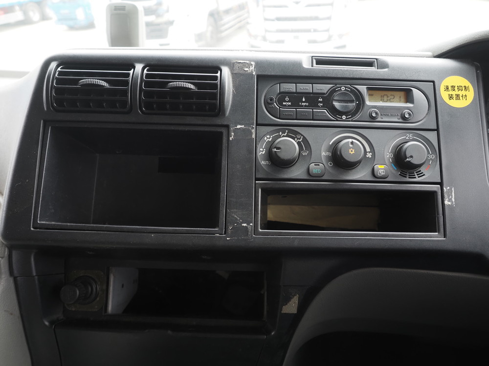 三菱ふそう スーパーグレート ウイング車 大型 QPG-FS64VZ 年式 H28[写真31]