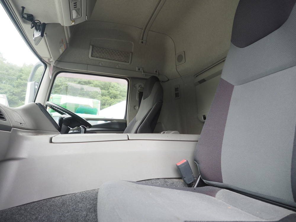 三菱ふそう スーパーグレート ウイング車 大型 QPG-FS64VZ 年式 H28[写真36]