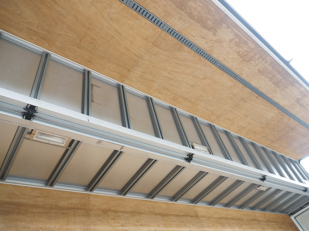 日野 プロフィア ウイング車 大型 QKG-FW1EXBG 年式 H25[写真22]