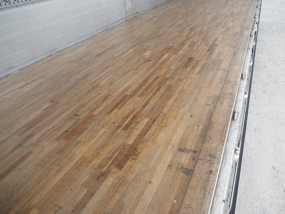 いすゞ ギガ ウイング車 大型 QKG-CYJ77A 年式 H26[写真22]