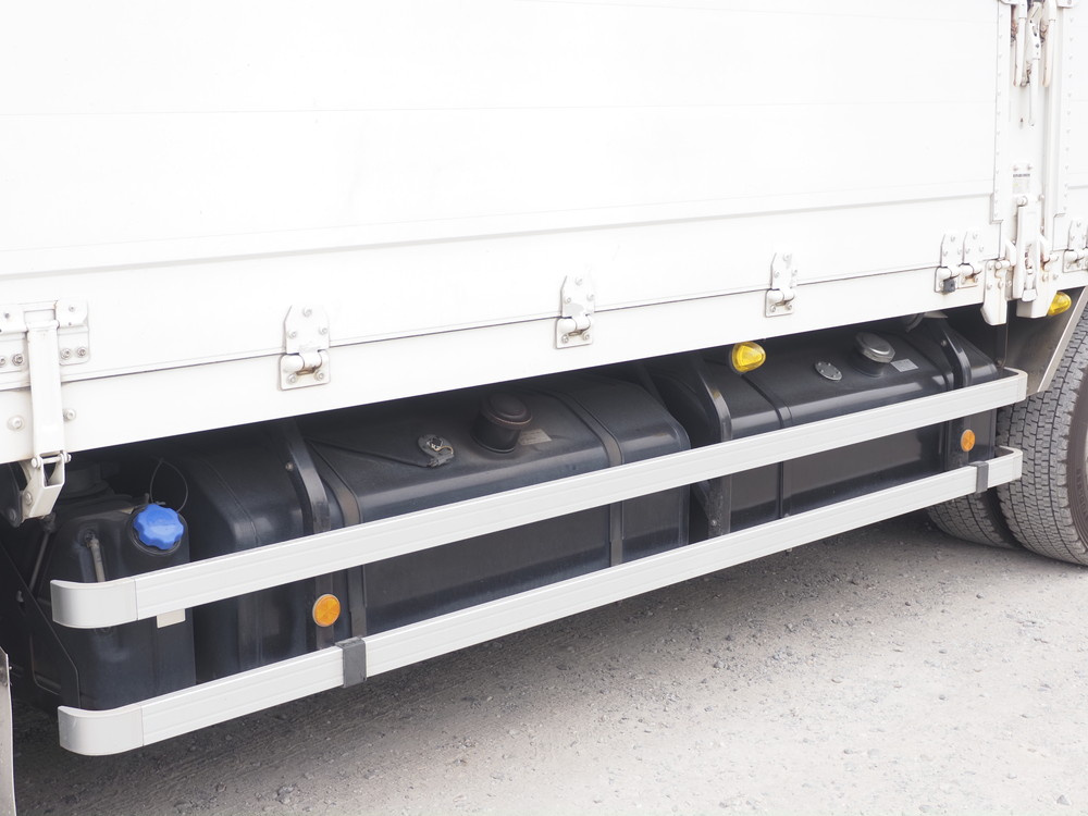 いすゞ ギガ ウイング車 大型 QKG-CYJ77A 年式 H26[写真15]