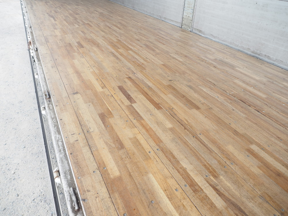 いすゞ ギガ ウイング車 大型 QKG-CYJ77A 年式 H26[写真23]