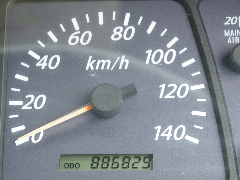 いすゞ ギガ ウイング車 大型 QKG-CYJ77A 年式 H26[写真40]